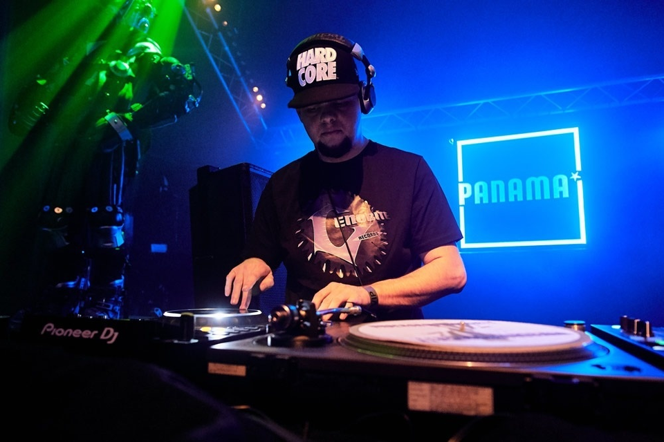 Stormrage DJ performance